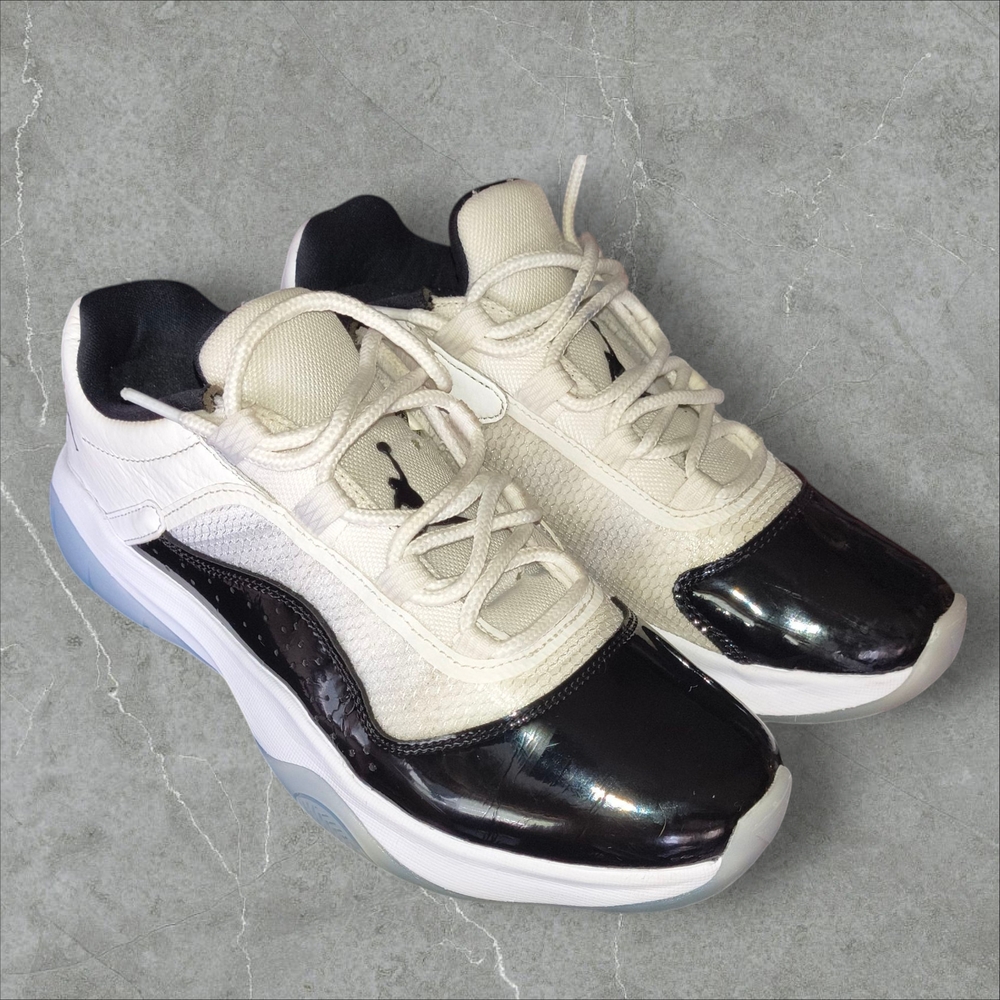 Nike Black and White Men's Sneakers
